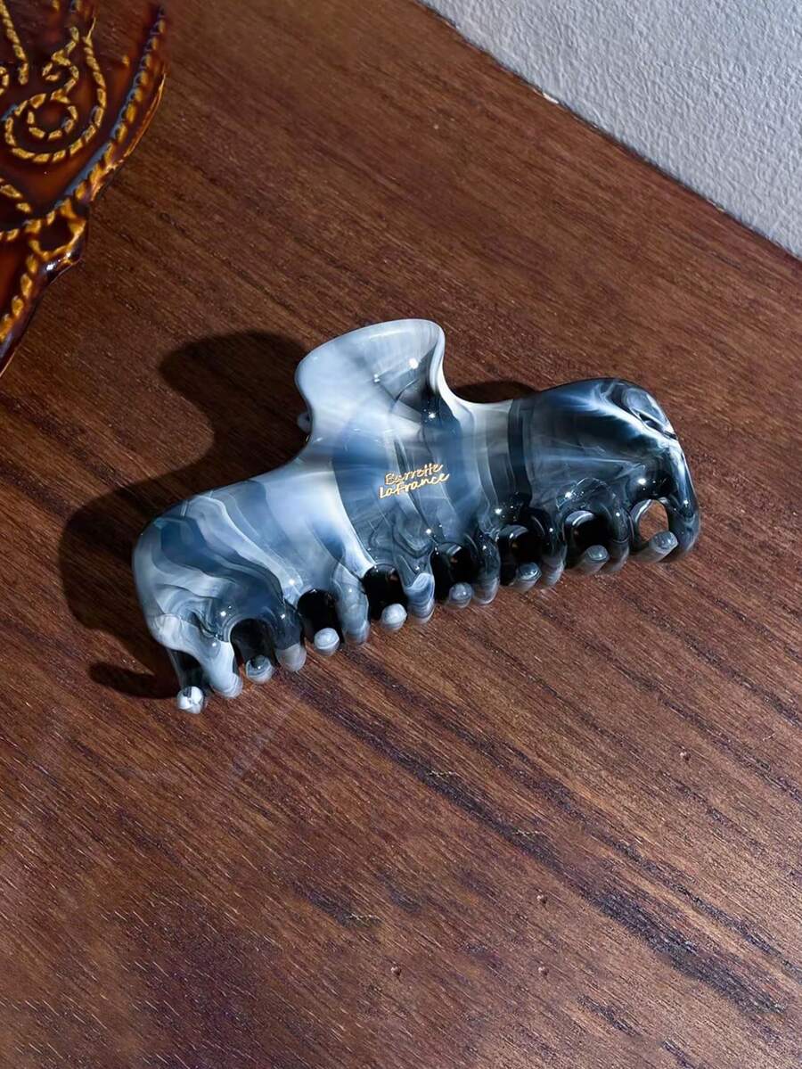 Large Claw Hair Clips
