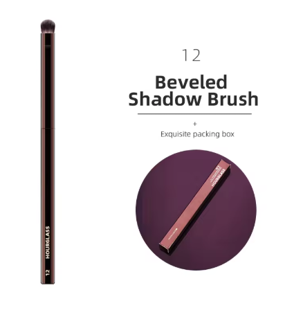Hourglass Sculpting Makeup Brush