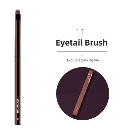 Hourglass Sculpting Makeup Brush